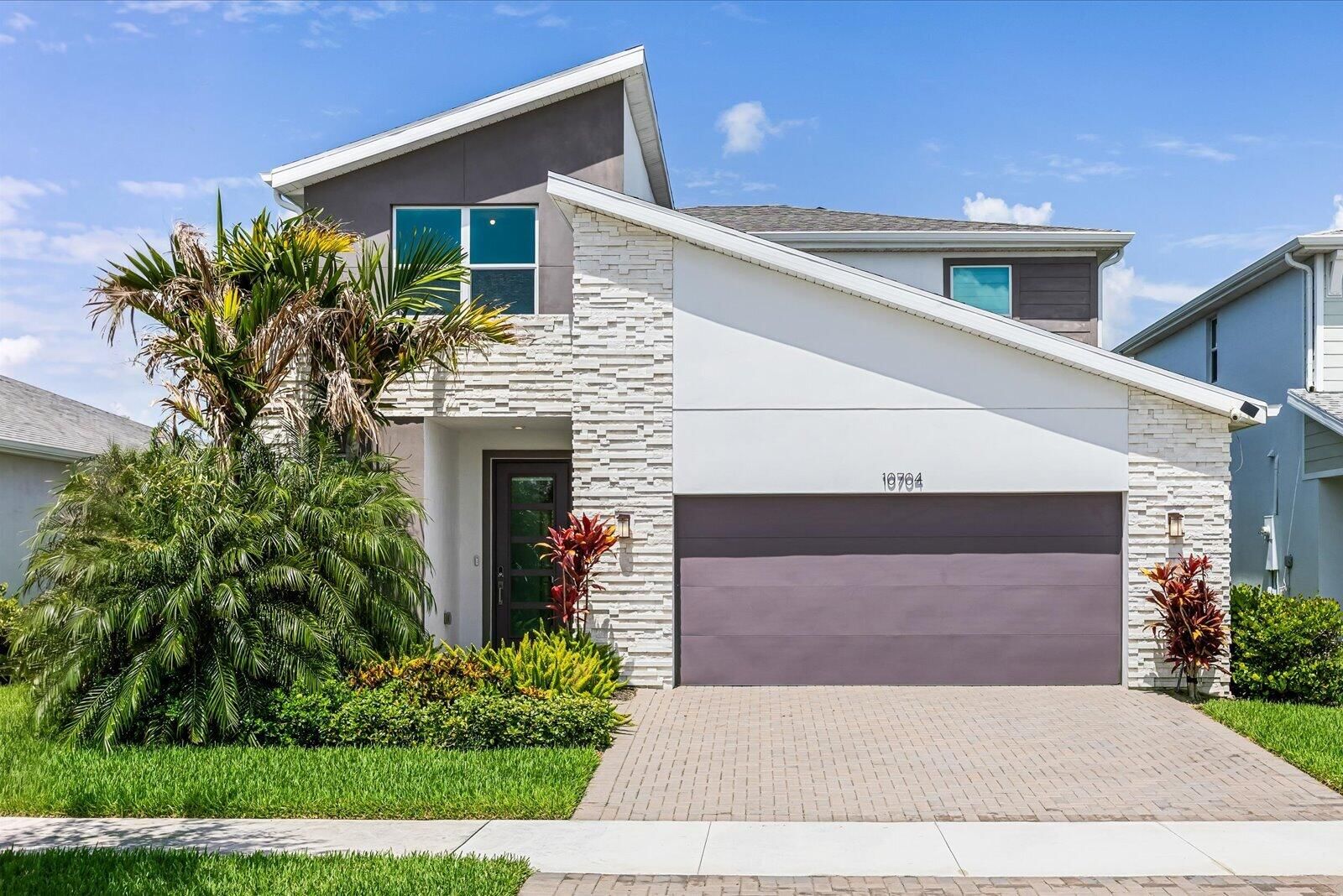 10704 SW Estella Lane, Port St Lucie, FL 34987 photo 2