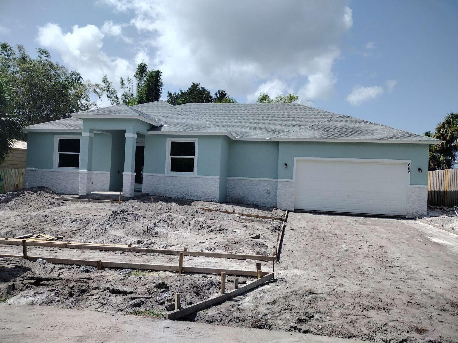 662 NE WAVERLY Terrace, Jensen Beach, FL 34957 photo 2