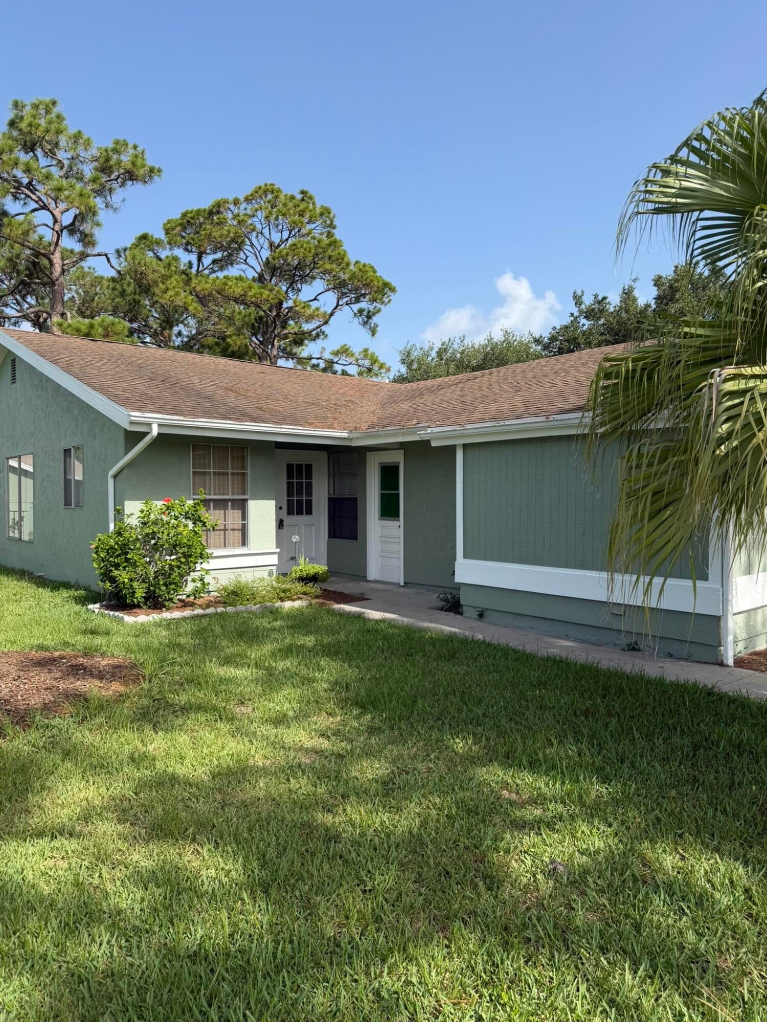 1720 SE Linpark Court, Port St Lucie, FL 34952 photo 2