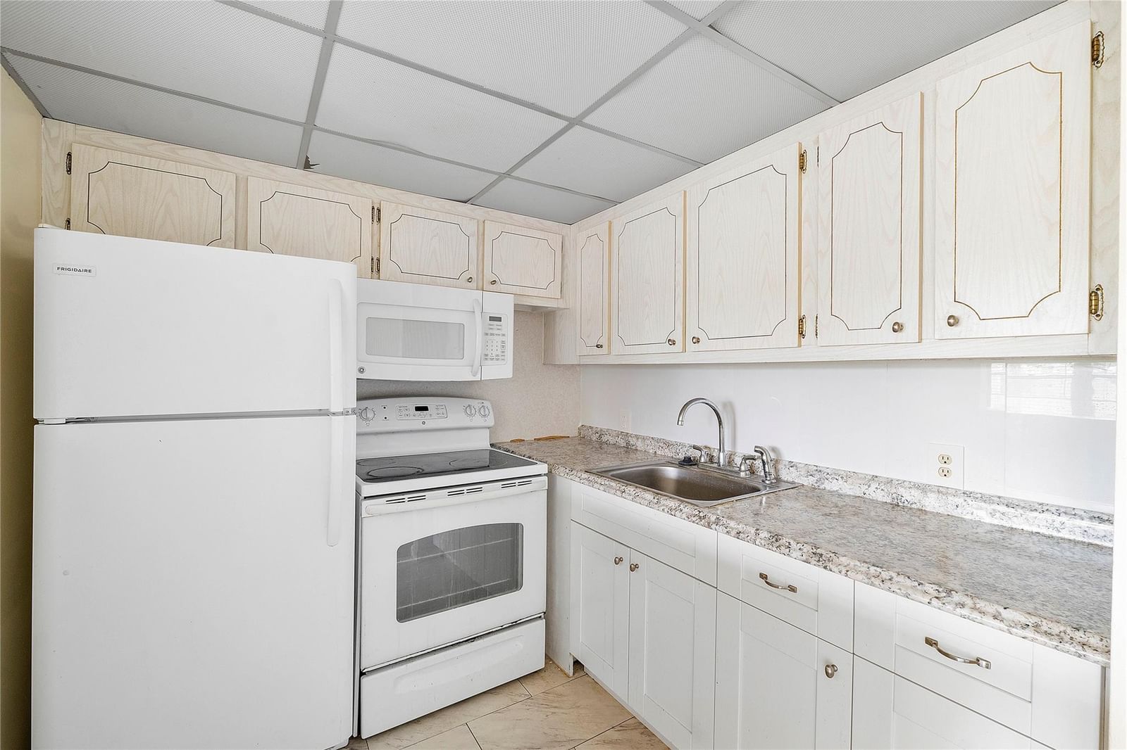 358 Dorset I #358, Boca Raton, FL 33434 photo 3