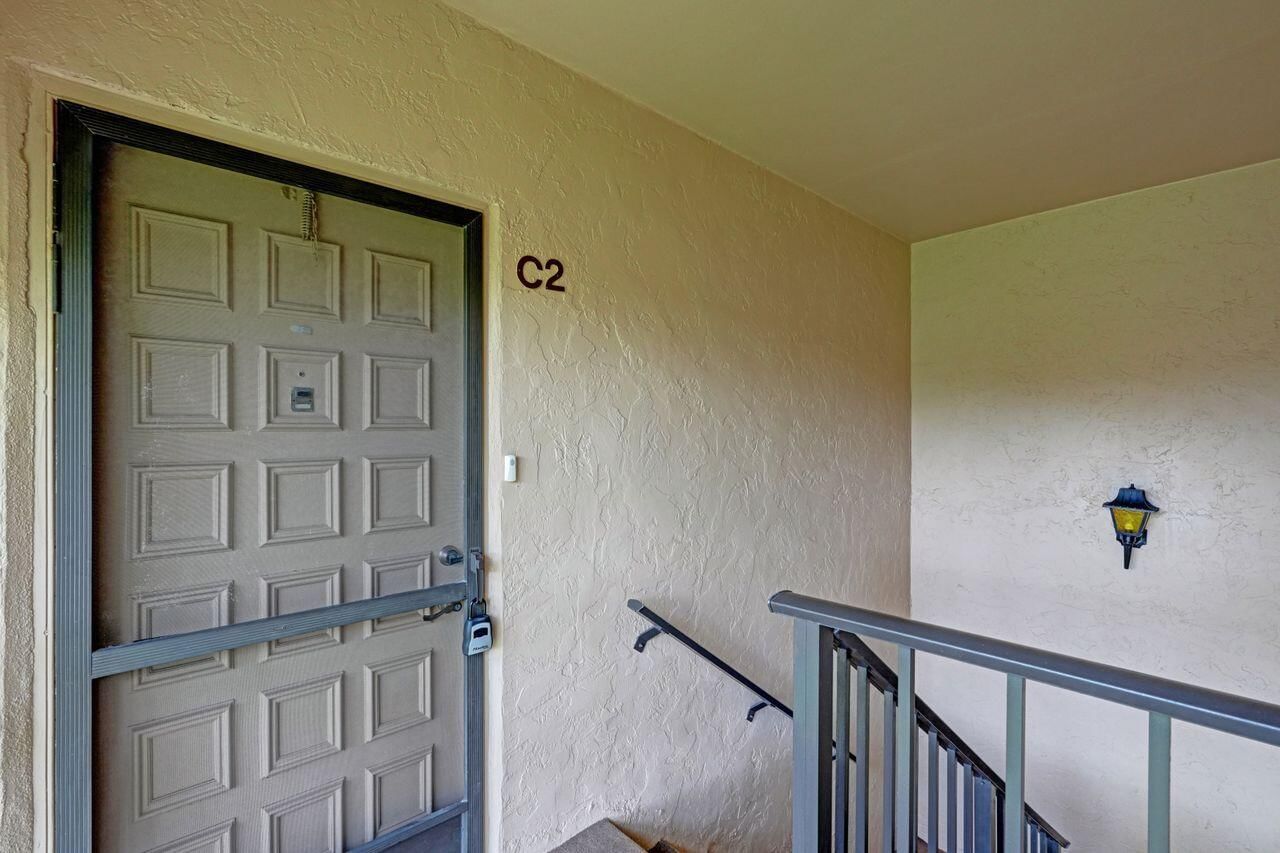 429 Pine Glen Lane #C-2, Greenacres, FL 33463 photo 4