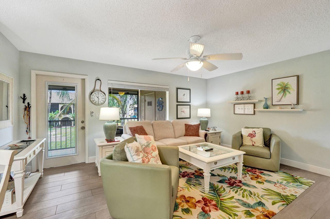 429 Pine Glen Lane #C-2, Greenacres, FL 33463 photo 5