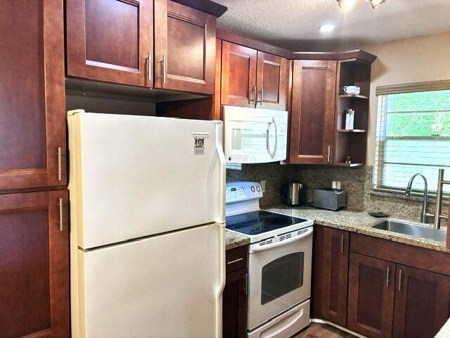 237 Farnham J, Deerfield Beach, FL 33442 photo 5