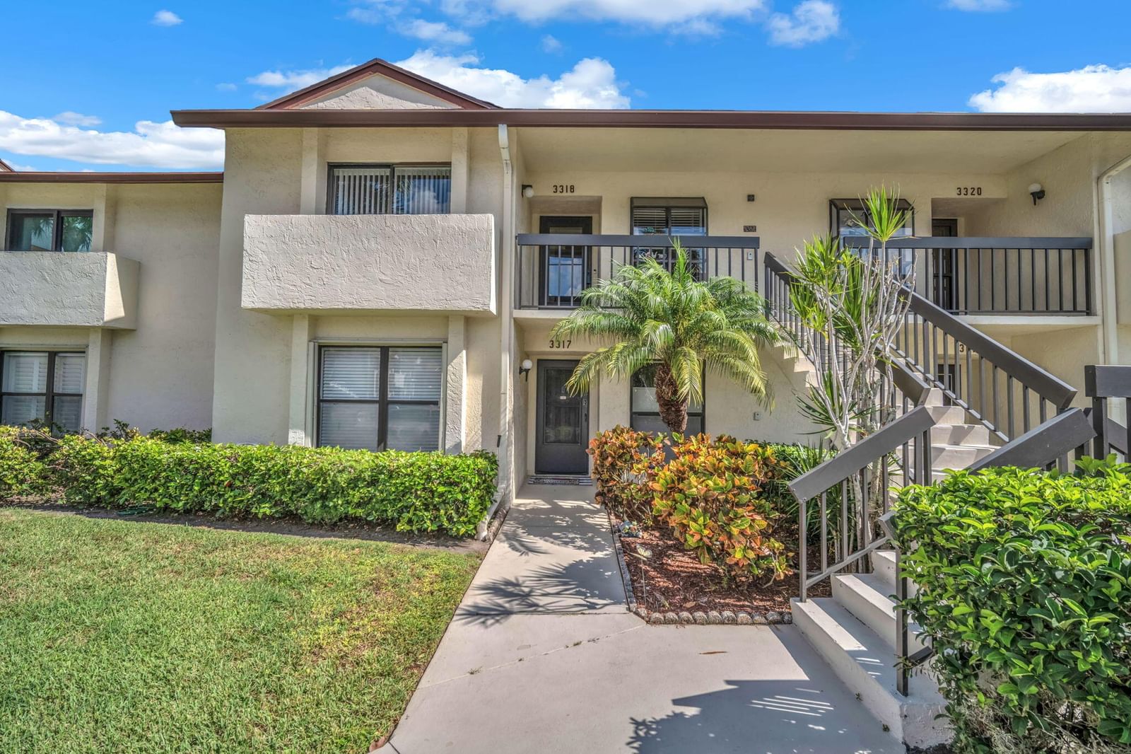 3318 Lucerne Park Drive, Greenacres, FL 33467 photo 2