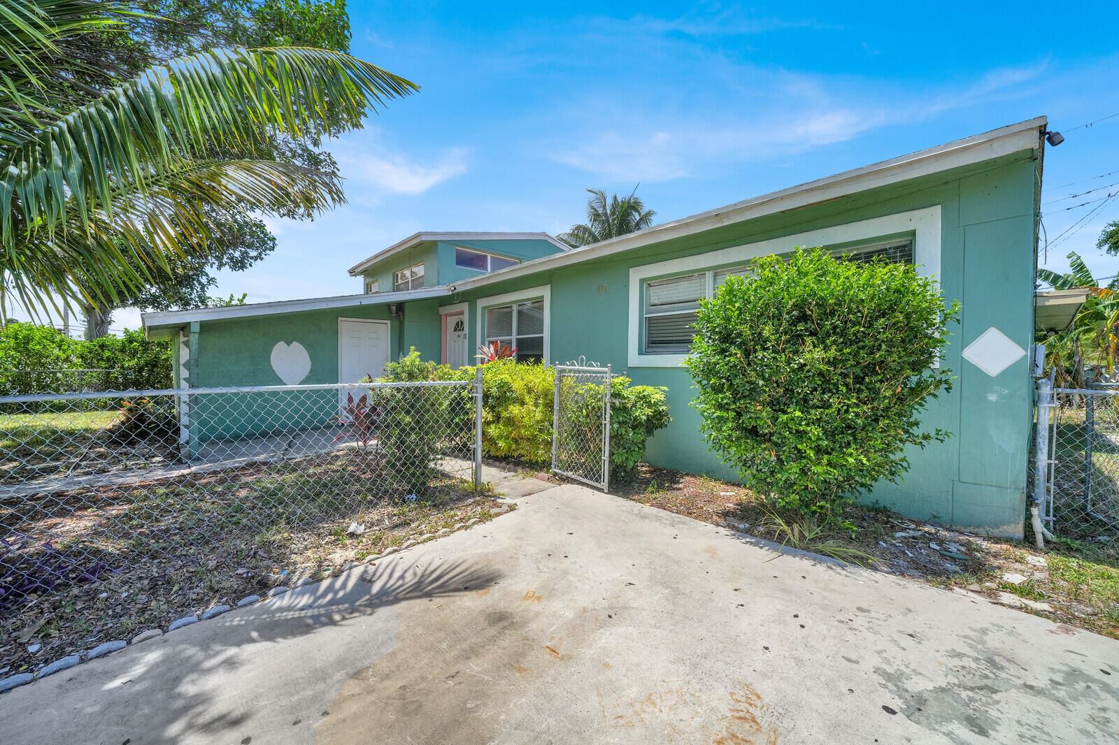 111 Ocean Parkway, Boynton Beach, FL 33435 photo 3