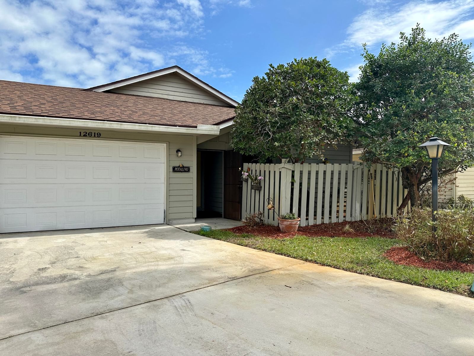 12619 SE CASCADES Court, Hobe Sound, FL 33455 photo 4