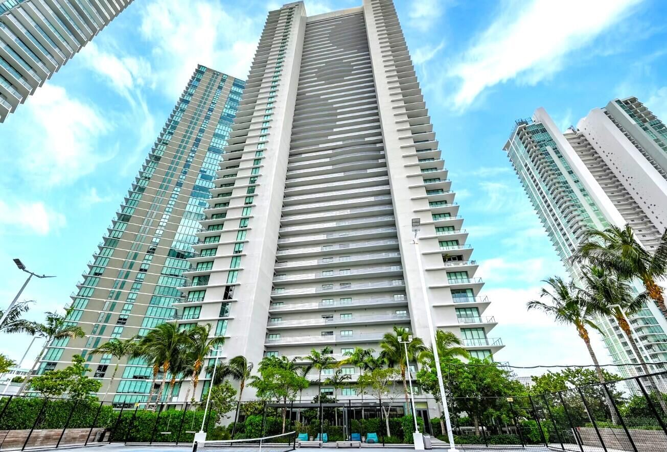 480 NE 31st Street #906, Miami, FL 33137 photo 3