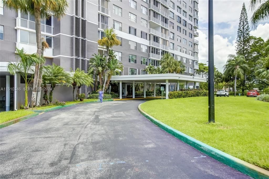 3850 Washington Street #812, Hollywood, FL 33021 photo 2