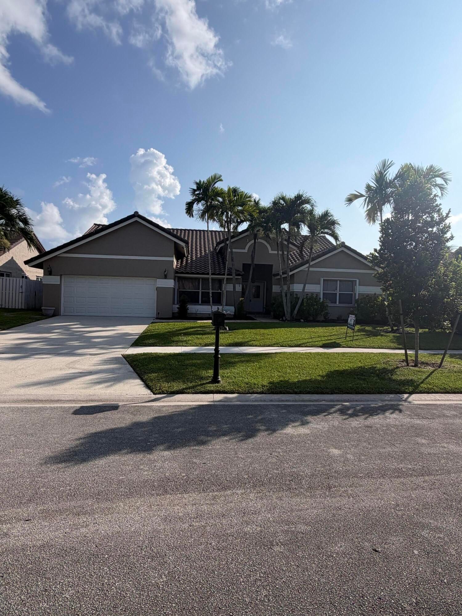 16320 NW 9th Drive, Pembroke Pines, FL 33028 photo 2