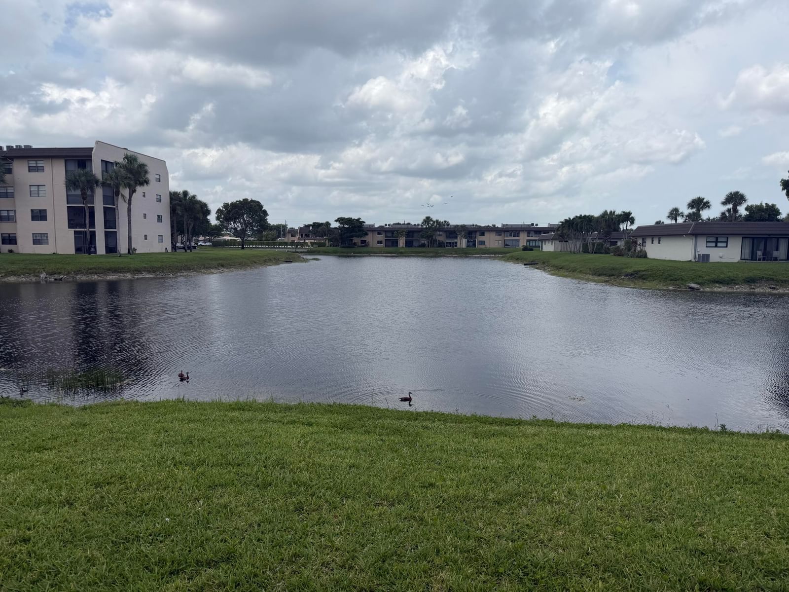 127 LAKE REBECCA Drive, West Palm Beach, FL 33411 photo 3