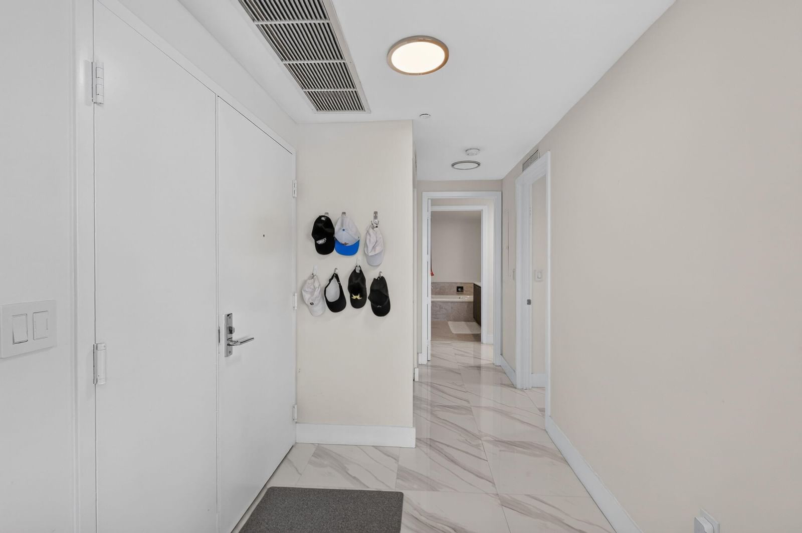 488 NE 18th Street #1515, Miami, FL 33132 photo 2