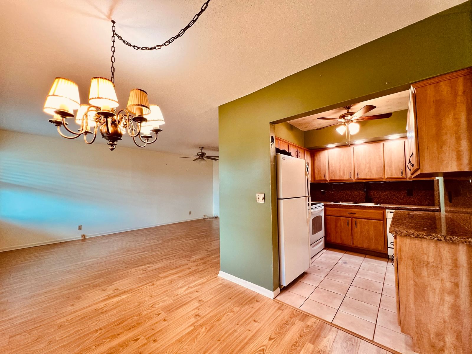 210 Easthampton I, West Palm Beach, FL 33417 photo 2