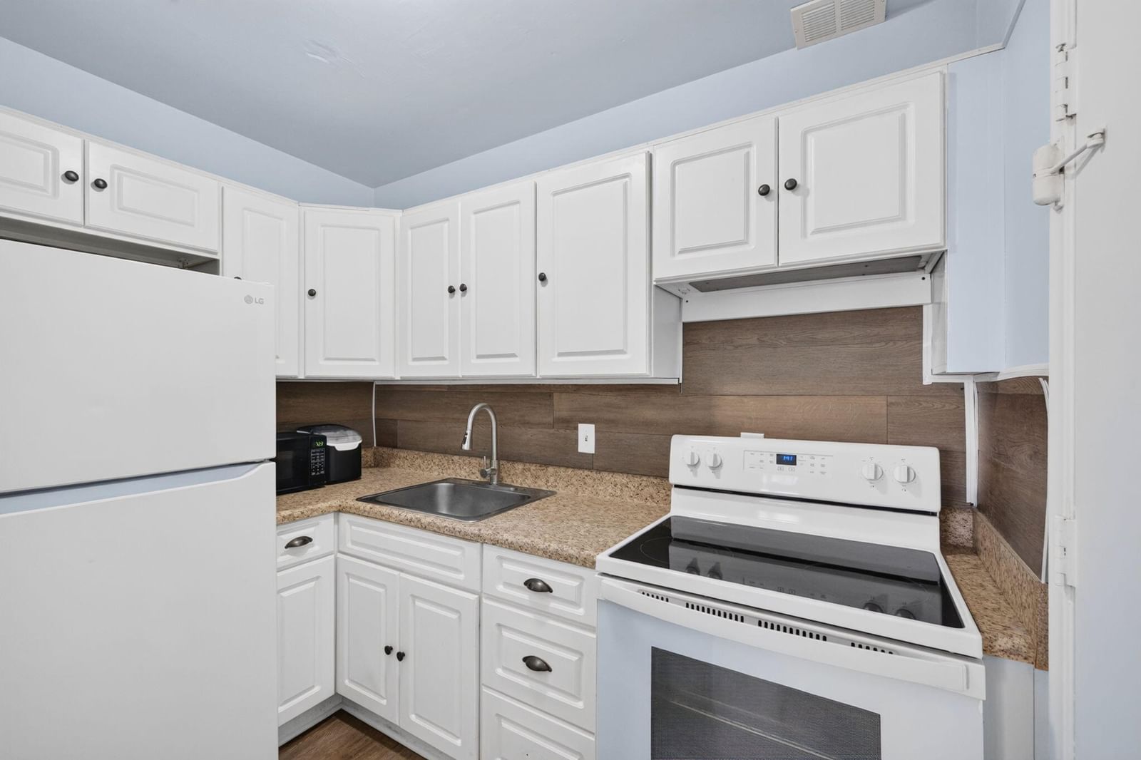 1821 NE 62ND Street #312, Fort Lauderdale, FL 33308 photo 5