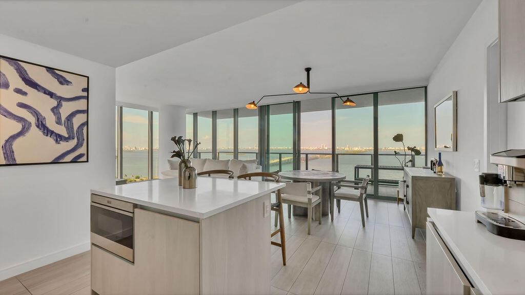 3131 NE 7th Avenue #2206, Miami, FL 33137 photo 4