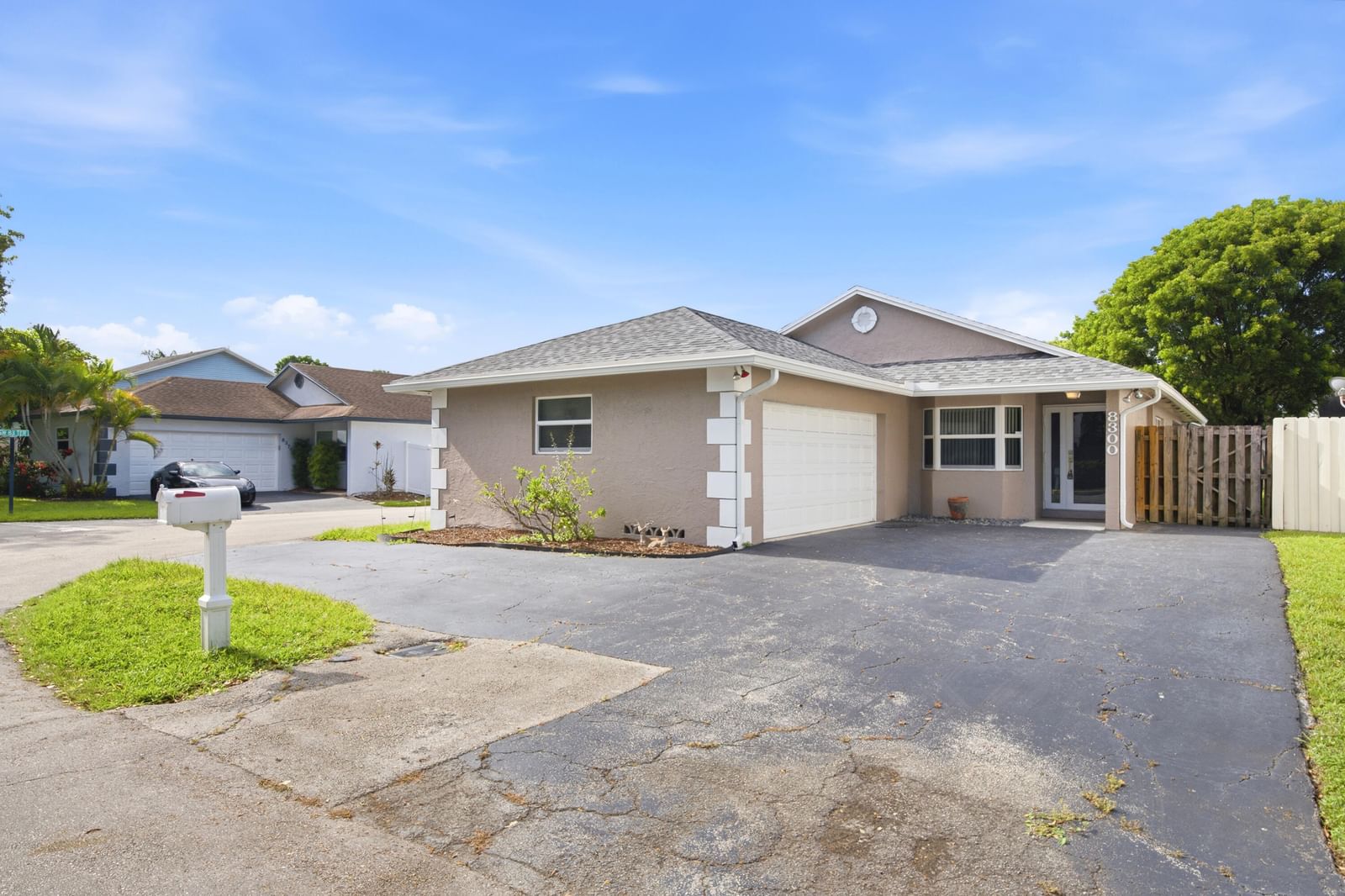 8300 SW 41ST Street, Davie, FL 33328 photo 3