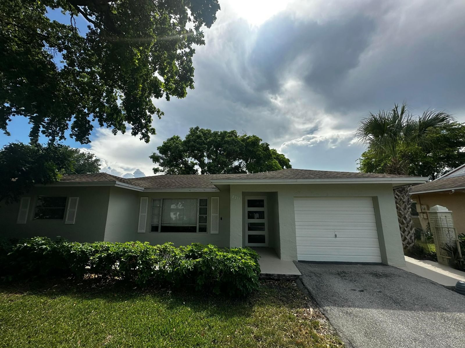 8211 NW 91st Avenue, Tamarac, FL 33321 photo 2