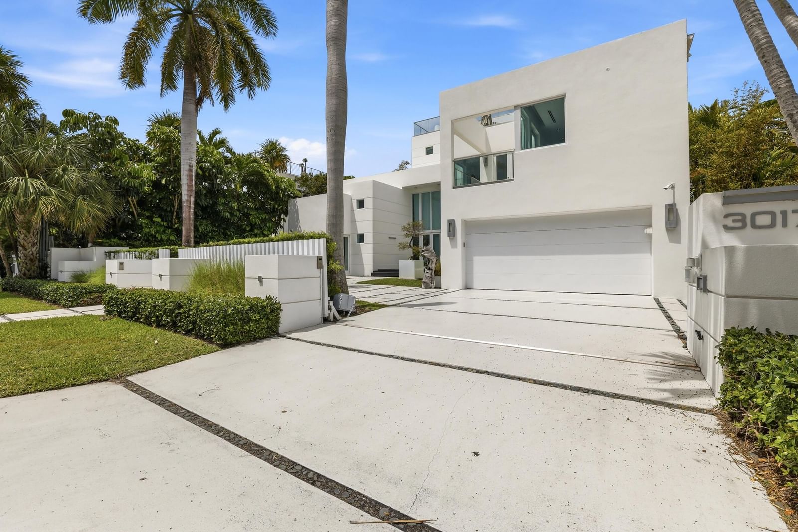 3017 N ATLANTIC Boulevard, Fort Lauderdale, FL 33308 photo 2