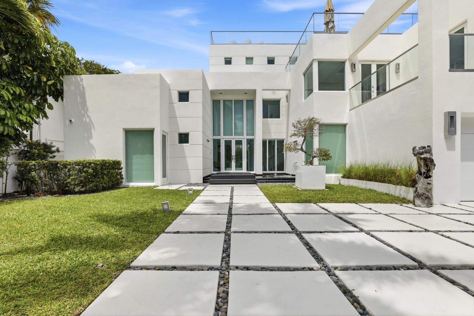 3017 N ATLANTIC Boulevard, Fort Lauderdale, FL 33308 photo 3