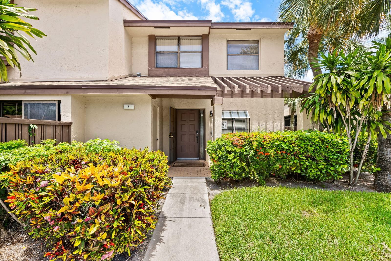 3952 COCOPLUM Circle #3646, Coconut Creek, FL 33063 photo 2