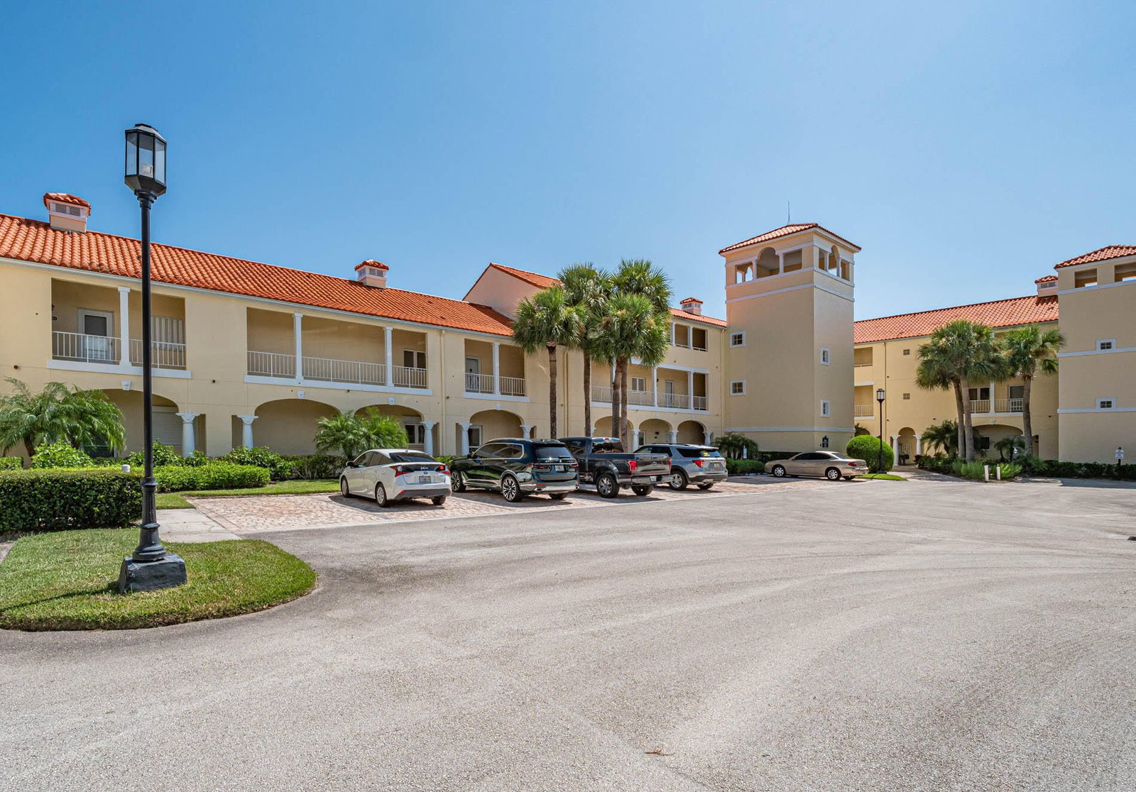 5060 HARMONY Circle #105, Vero Beach, FL 32967 photo 3
