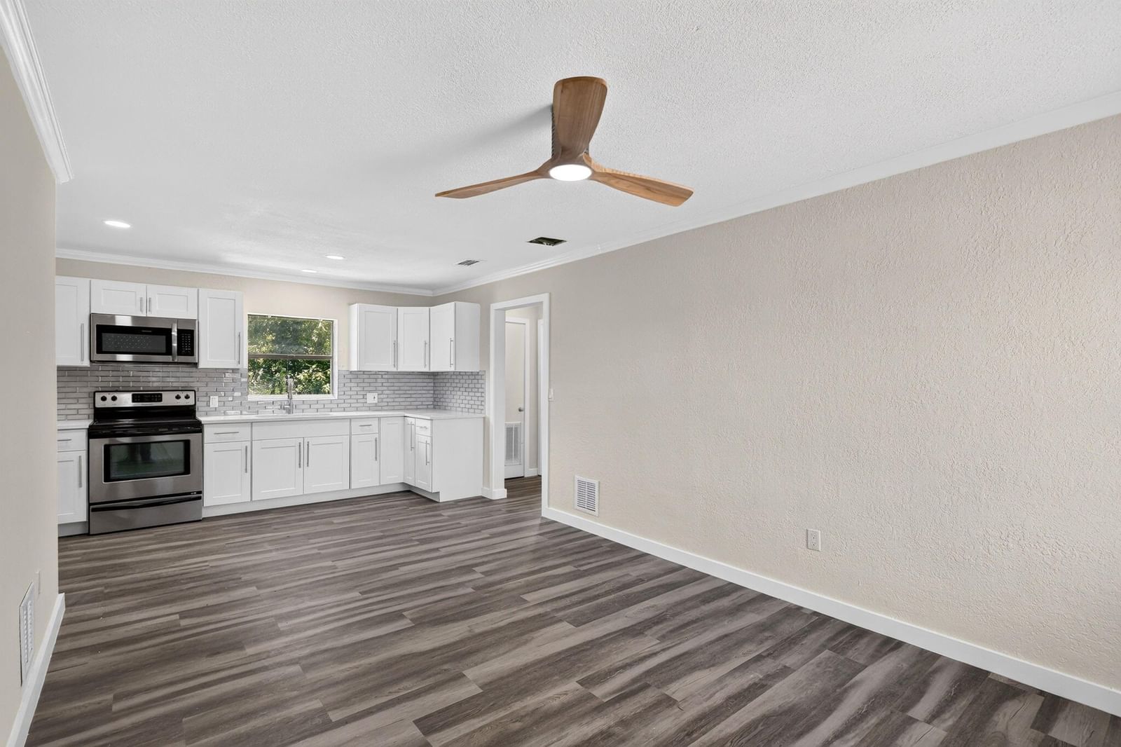 2205 N 44TH Street, Fort Pierce, FL 34946 photo 5