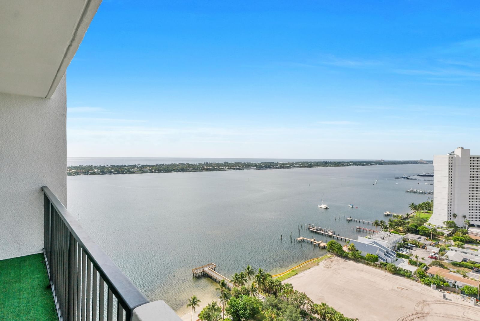 5600 N Flagler Drive #2504, West Palm Beach, FL 33407 photo 2
