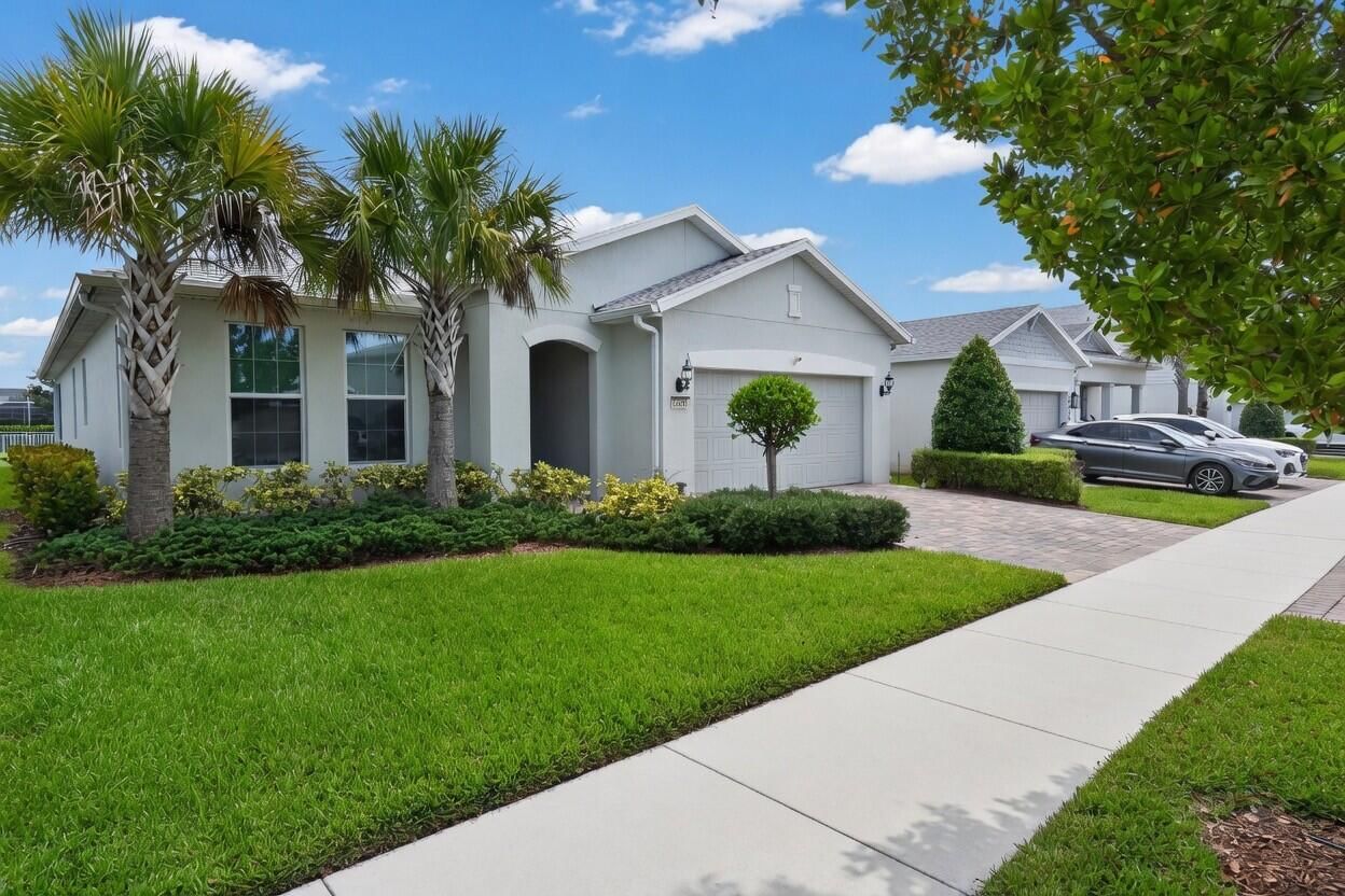 10430 SW Captiva Drive, Port St Lucie, FL 34987 photo 3
