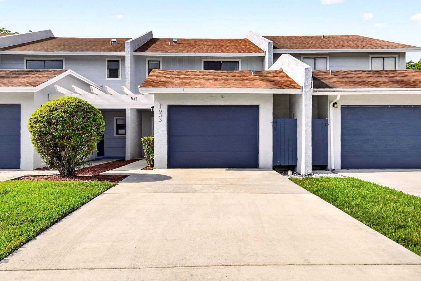 1633 Woodbridge Lakes Circle #1633, West Palm Beach, FL 33406 photo 2