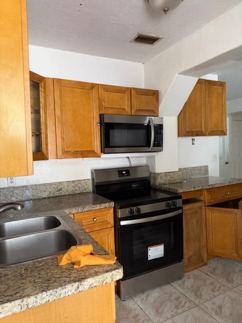 2975 NW 96TH Street, Miami, FL 33147 photo 3