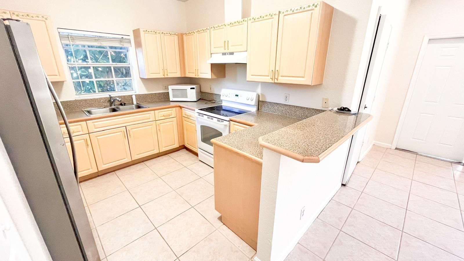 1434 Hawthorne Place, Wellington, FL 33414 photo 3