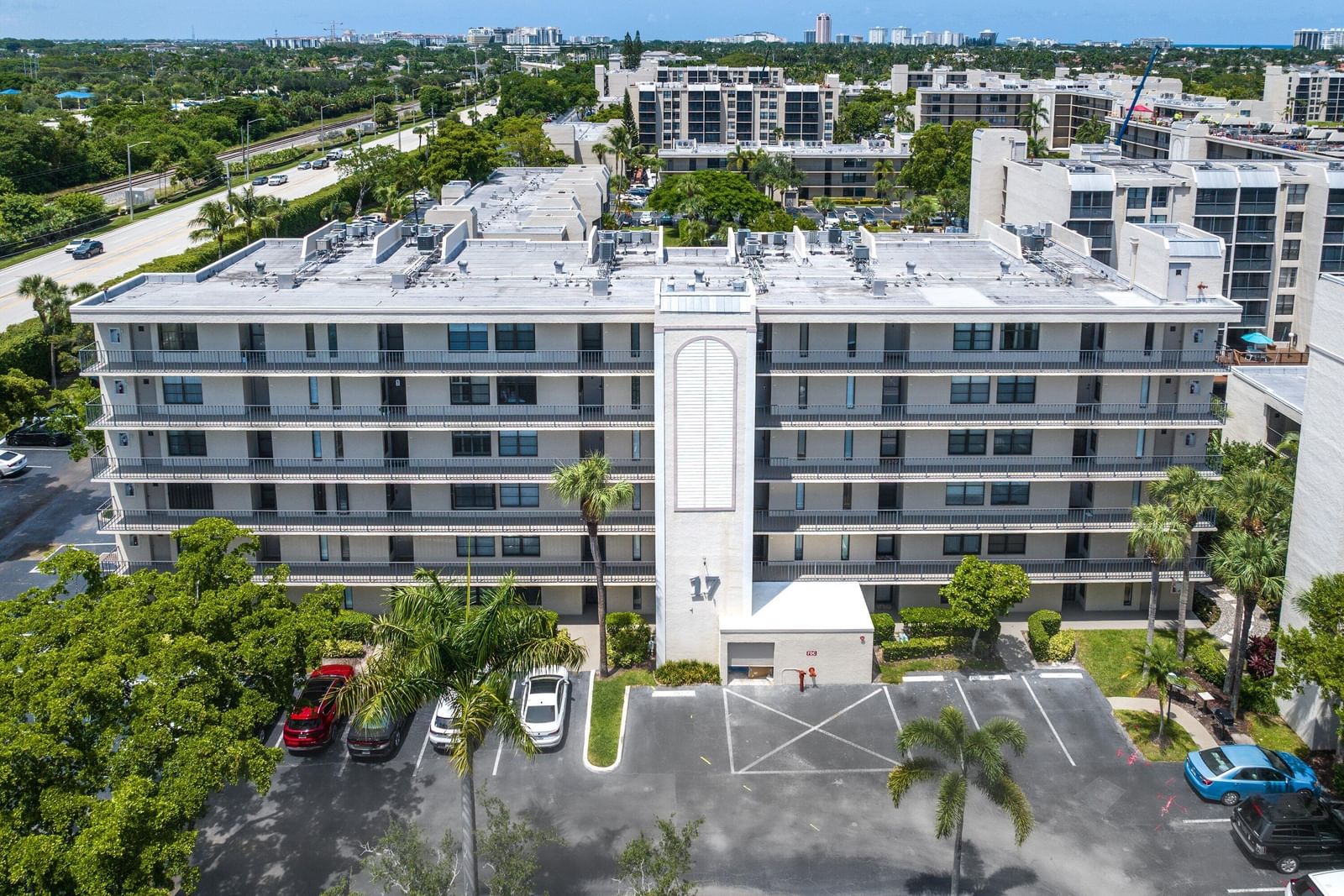 17 ROYAL PALM Way #6060, Boca Raton, FL 33432 photo 2