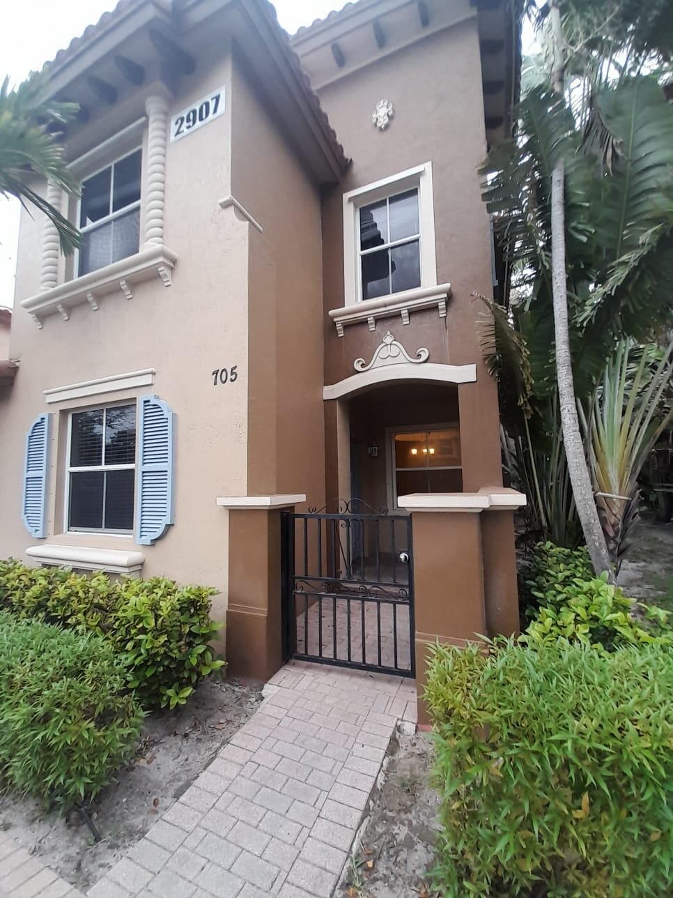 2907 Hope Valley Street, Royal Palm Beach, FL 33411 photo 2
