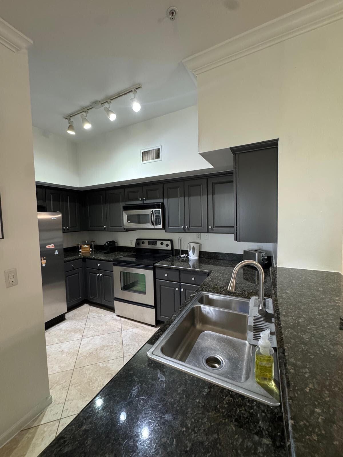 11750 St Andrews Place #307, Wellington, FL 33414 photo 2