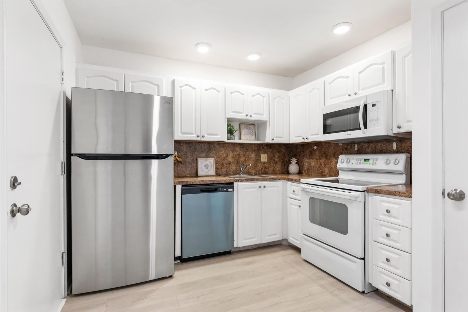 4851 NW 21st Street #203, Lauderhill, FL 33313 photo 2