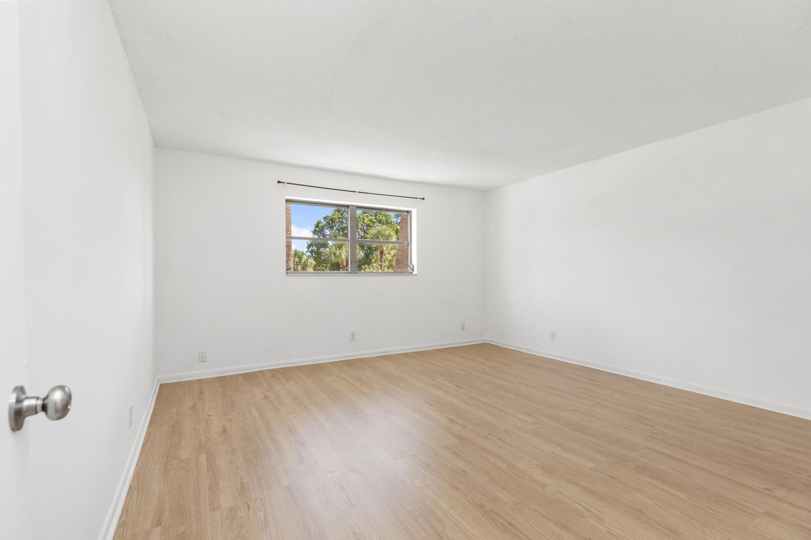 4851 NW 21st Street #203, Lauderhill, FL 33313 photo 3