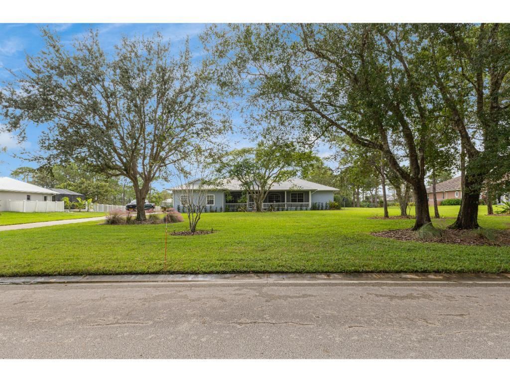 10611 Pine Needle Drive, Fort Pierce, FL 34945 photo 4