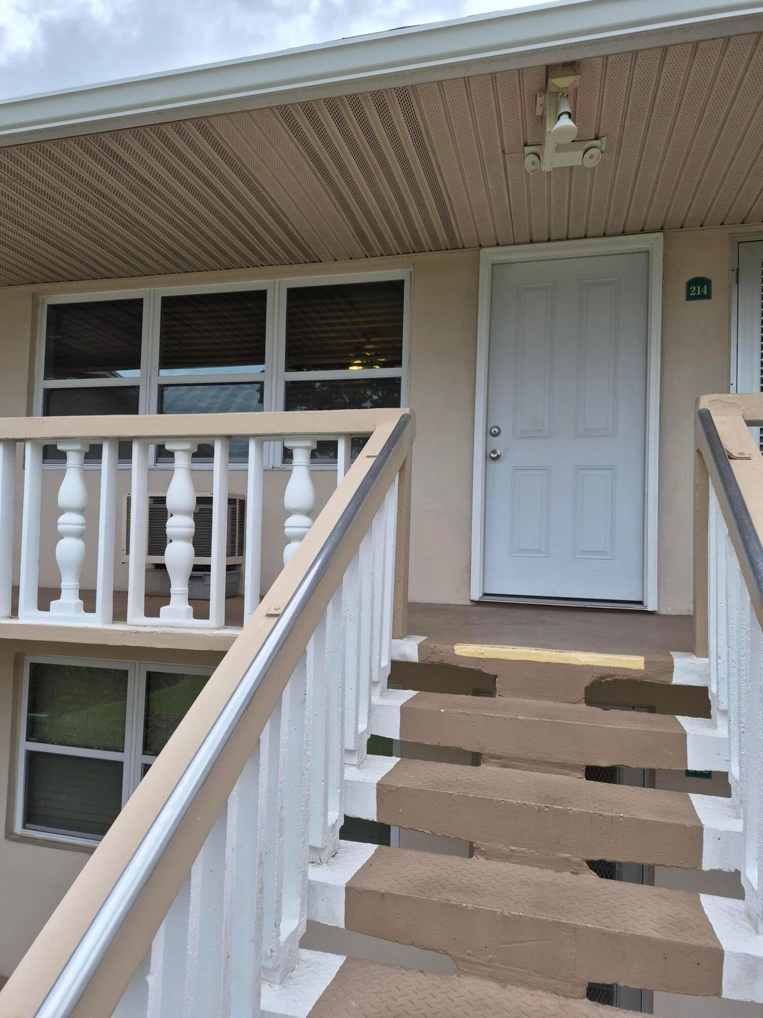 214 Cambridge #I, West Palm Beach, FL 33417 photo 2