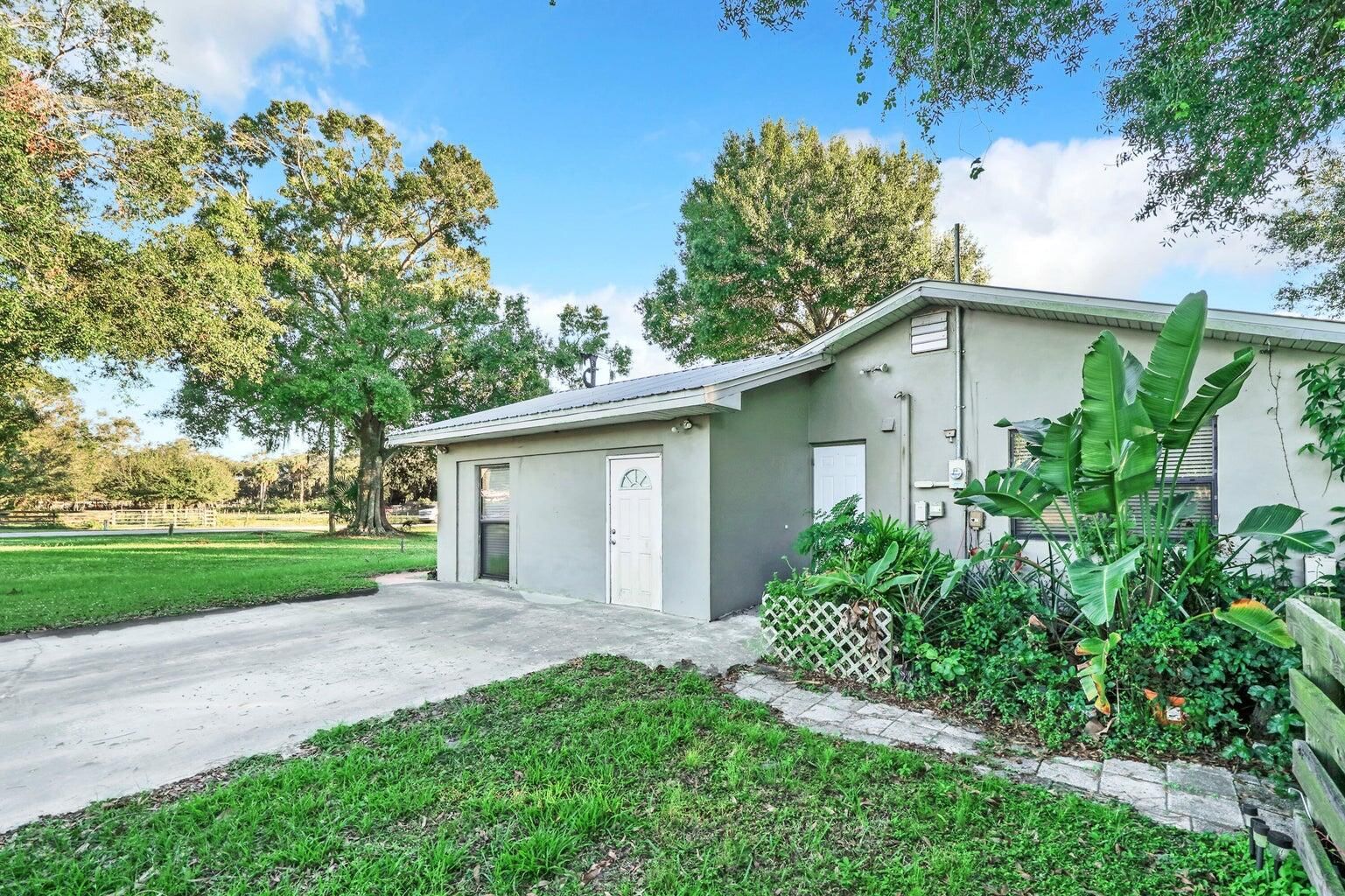 1031 SW 24th Avenue, Okeechobee, FL 34974 photo 4