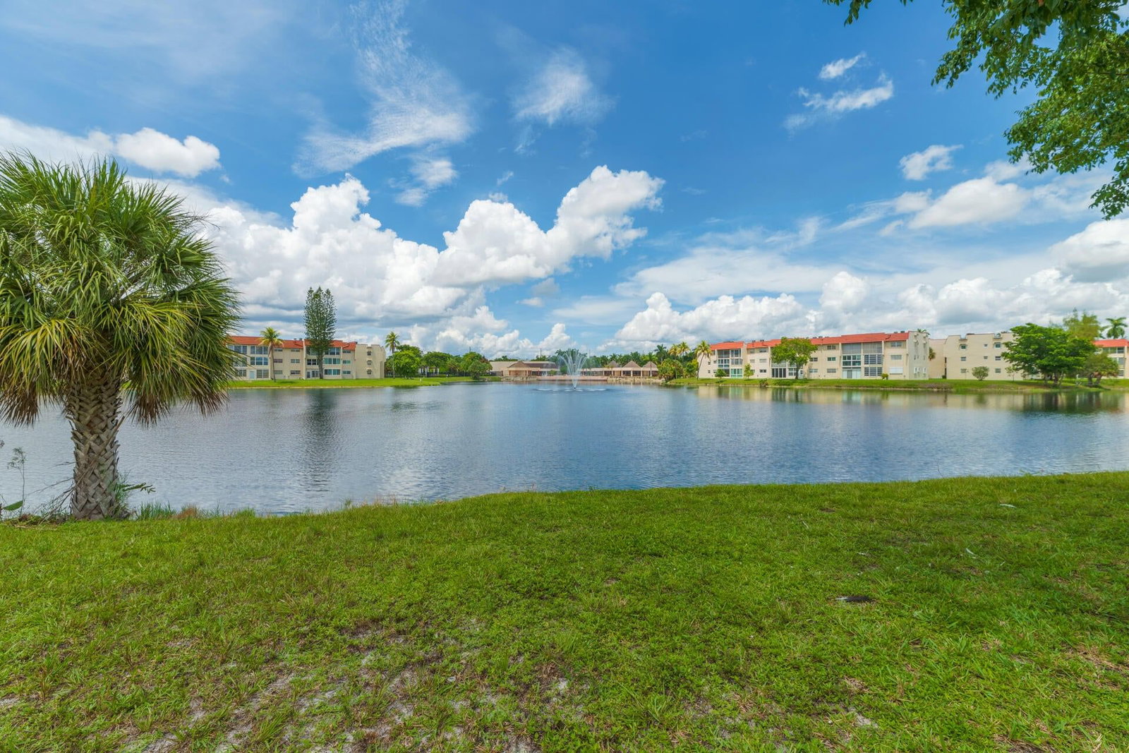 2901 E SUNRISE LAKES Drive E #310, Sunrise, FL 33322 photo 3
