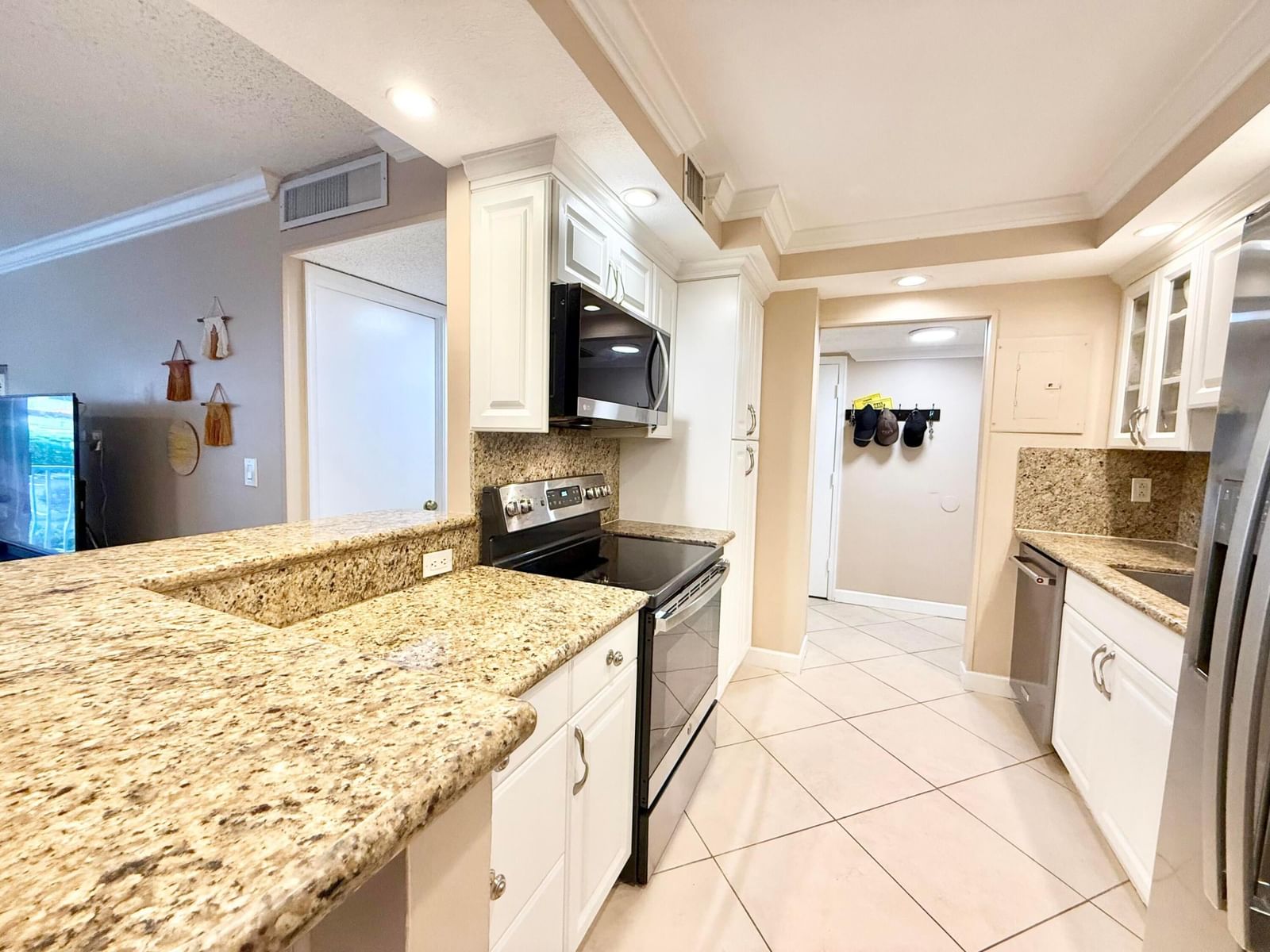 950 Ponce De Leon Road #104, Boca Raton, FL 33432 photo 5