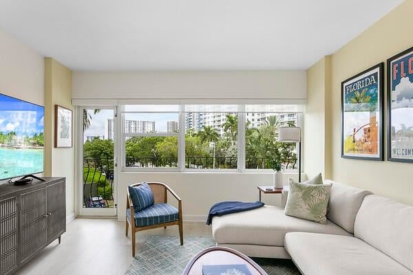 3250 NE 28th Street #305, Fort Lauderdale, FL 33308 photo 2