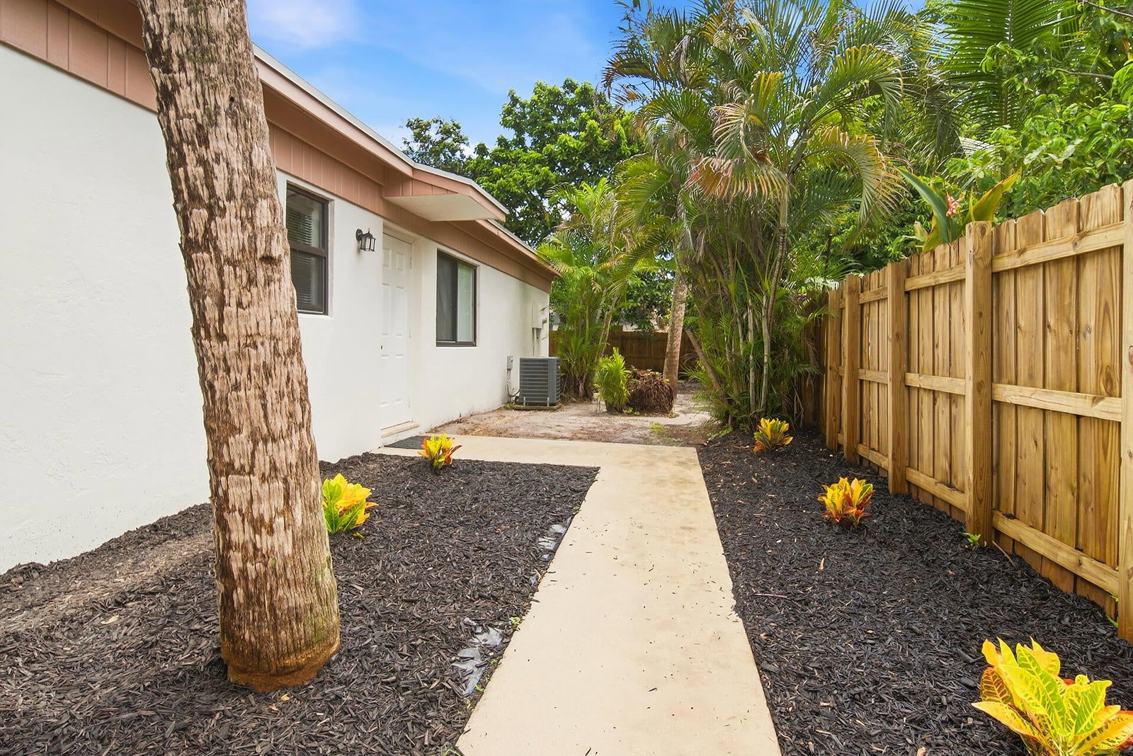 581 NW 47TH Avenue, Delray Beach, FL 33445 photo 4