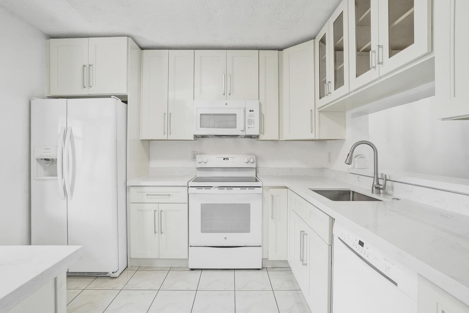 3081 HOLIDAY SPRINGS Boulevard #102-6, Margate, FL 33063 photo 4