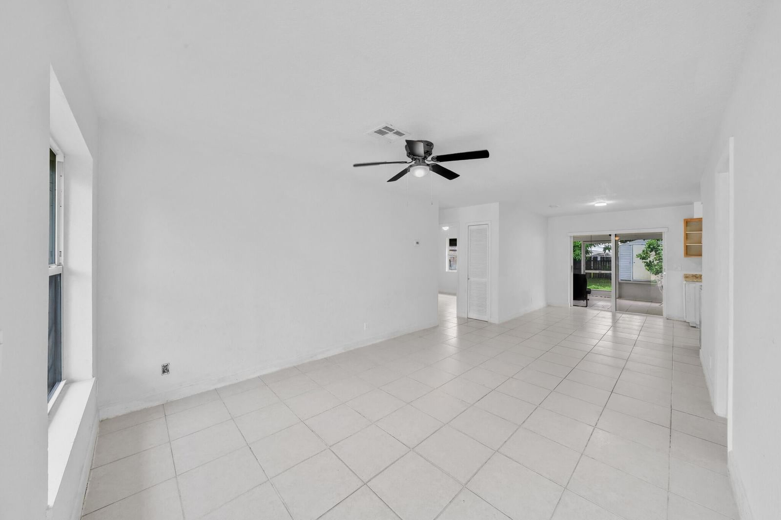 5802 Orange Road, West Palm Beach, FL 33413 photo 4