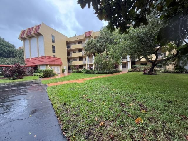 23345 CAROLWOOD Lane #405, Boca Raton, FL 33428 photo 4