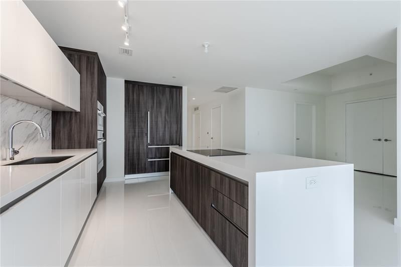 851 NE 1st Avenue #1912, Miami, FL 33132 photo 4