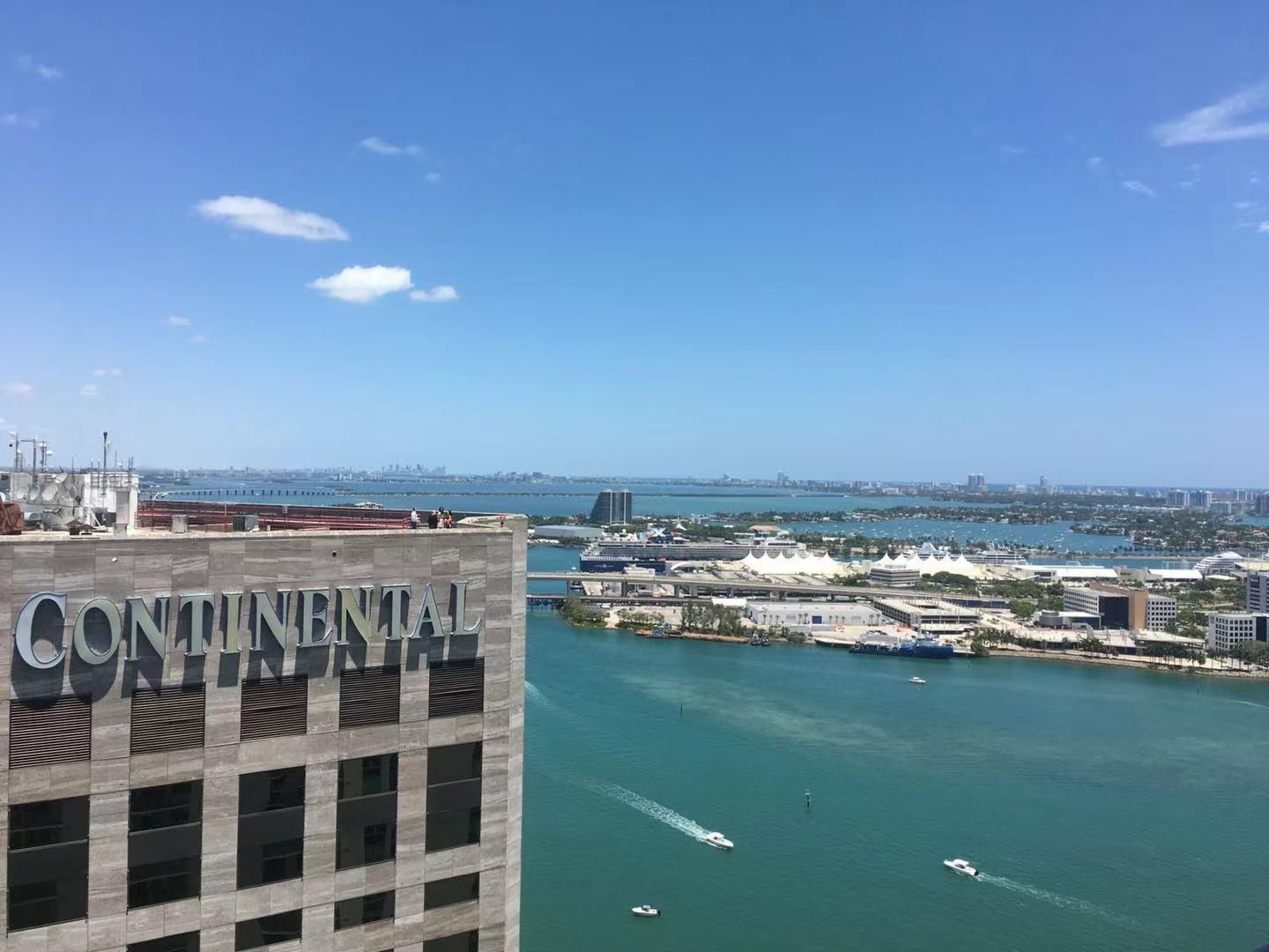 335 S Biscayne Boulevard #4004, Miami, FL 33131 photo 2