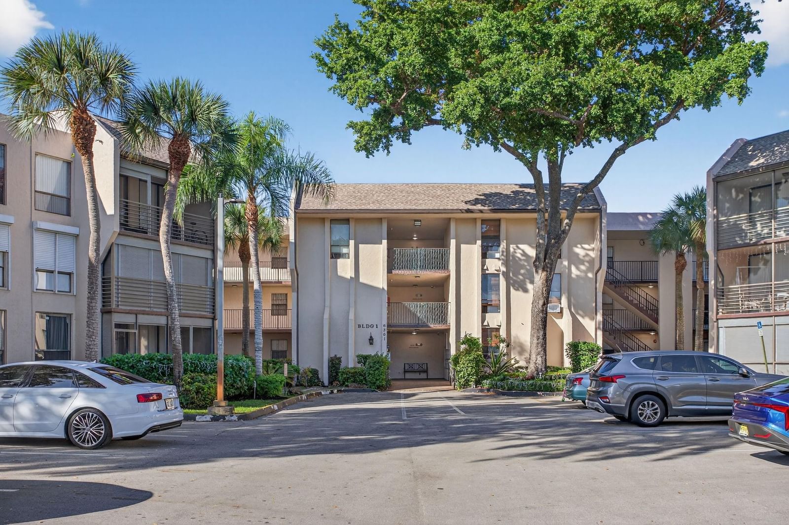 6301 N University Drive #319, Tamarac, FL 33321 photo 2