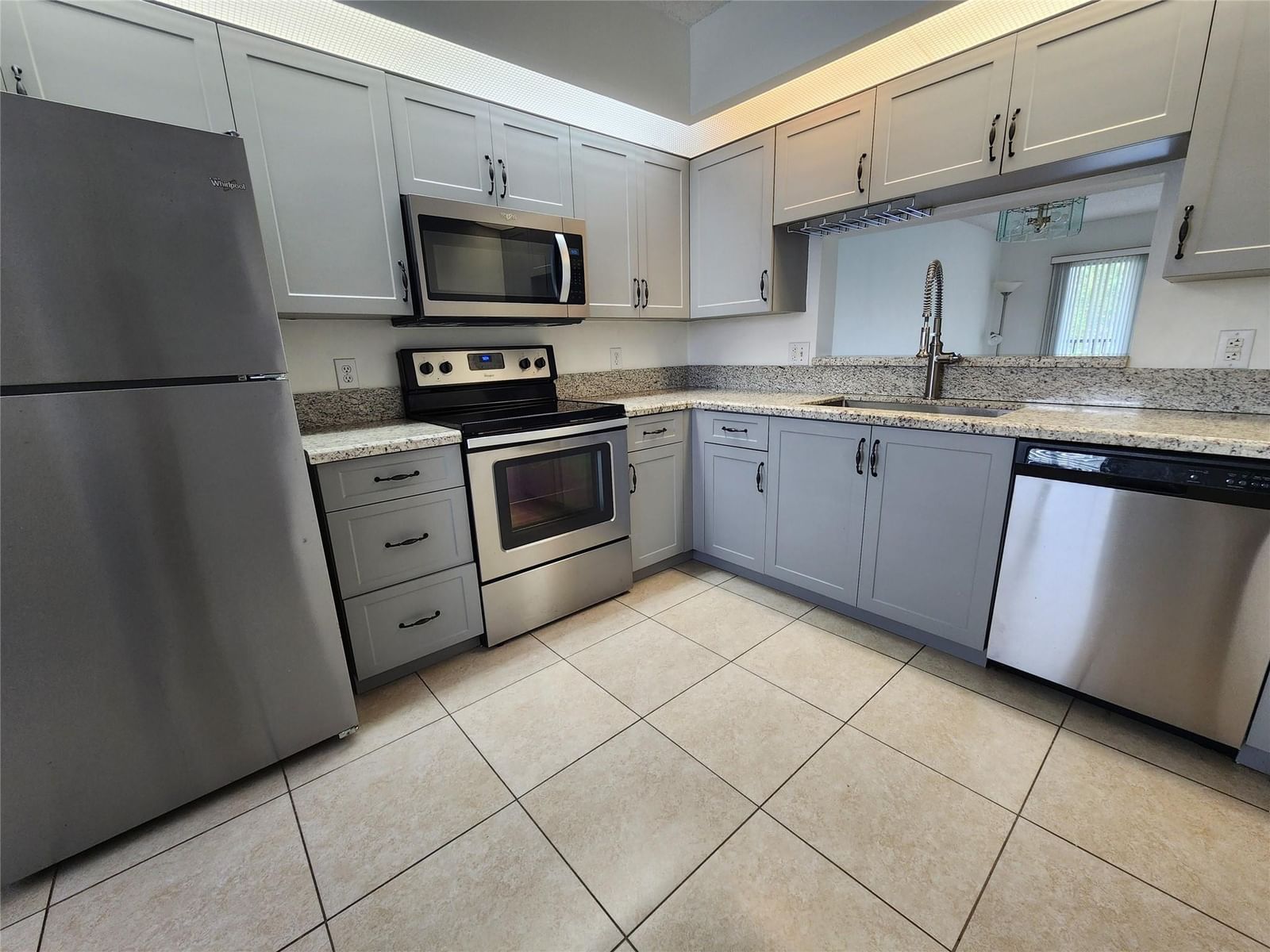 1650 SW 124th Terrace #209D, Pembroke Pines, FL 33027 photo 4