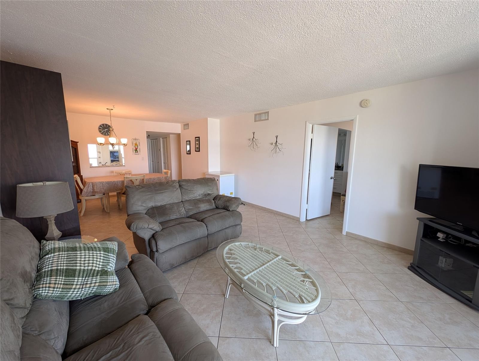 1893 S Ocean Drive #405, Hallandale Beach, FL 33009 photo 4